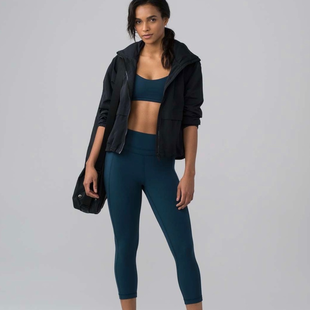 Lululemon Pushing Limits Crop (Nulu 21")